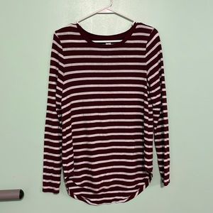 Women’s Old Navy long sleeve shirt, size small, good condition